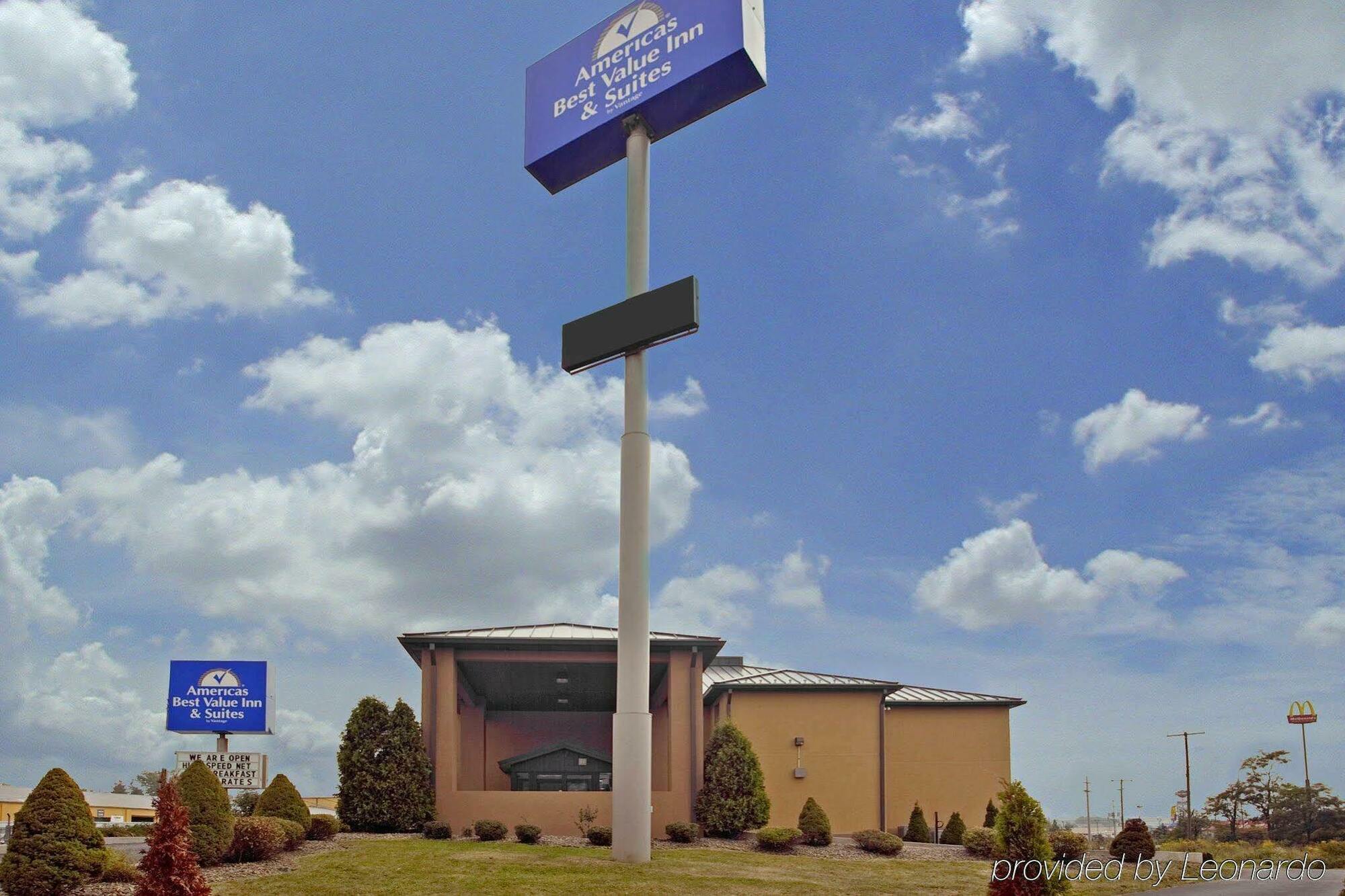 Super 8 By Wyndham Somerset Exterior foto