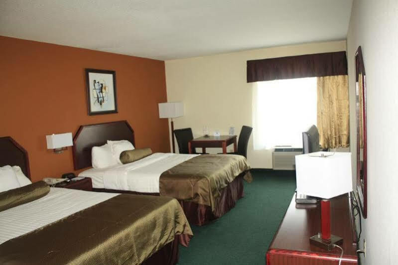 Super 8 By Wyndham Somerset Exterior foto